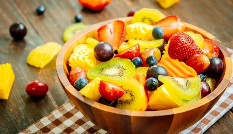 این چهار میوه‌ را شب‌ها نخورید!.jpg