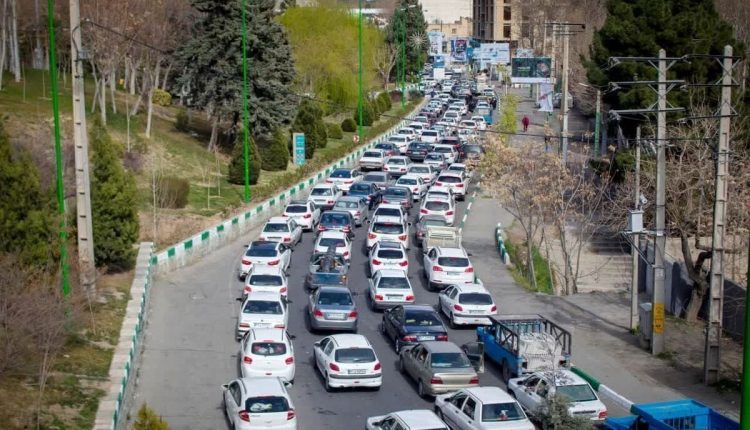 ترافیک-در-این-جاده-سنگین-شد.jpg
