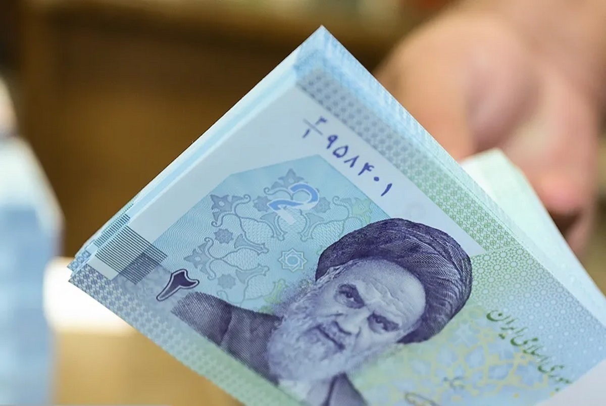 تصمیم دولت برای افزایش حقوق کارمندان رقم قطعی چقدر است؟