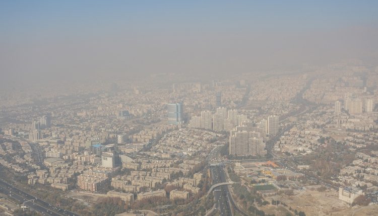 هوای تهران آلوده است
