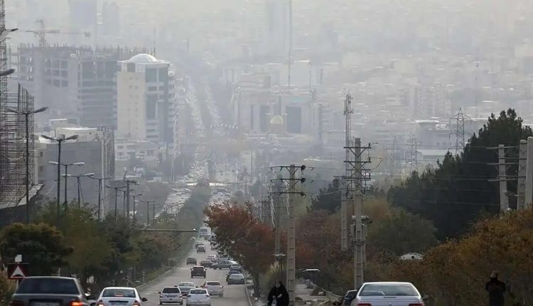 شاخص آلودگی هوای تهران امروز سه شنبه ۴ دی ۹ نقطه قرمز شد