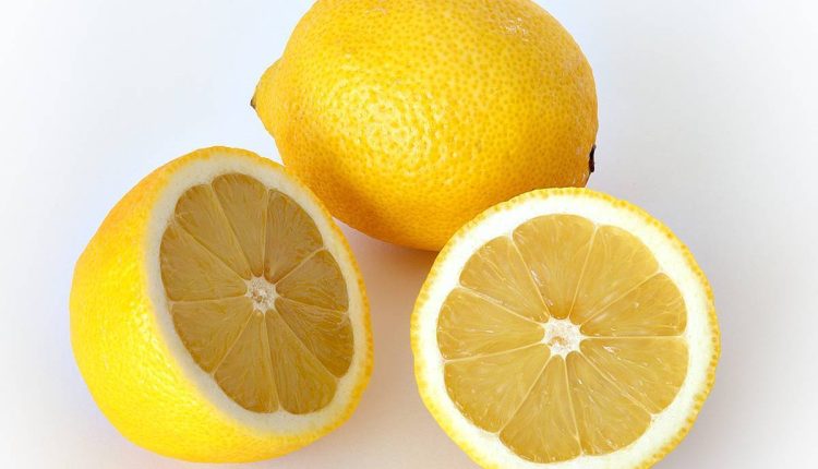 خواص-لیمو-ترش-برای-پوست-و-نحوه-استفاده-صحیح-از-آن