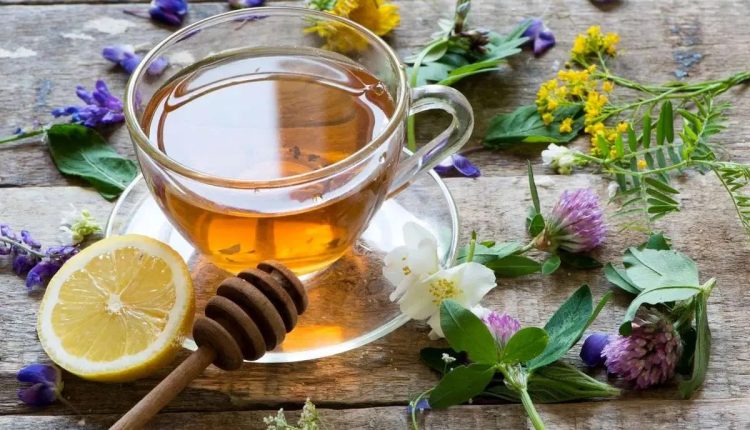 ۷-چای-گیاهی-برای-کاهش-طبیعی-فشار-خون-بالا