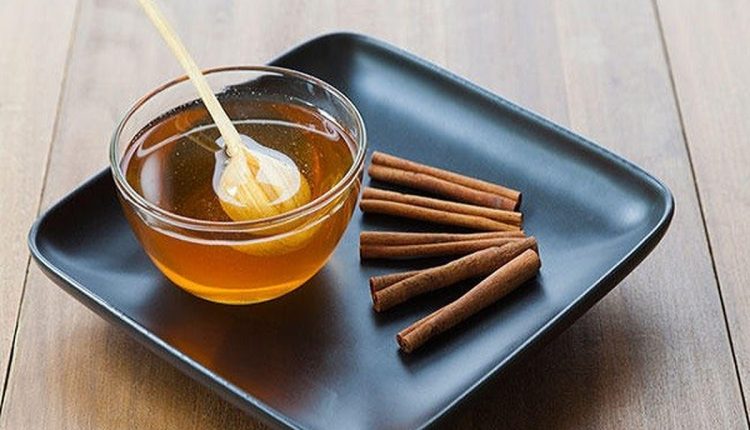– عسل طبیعی و دارچین؛ ترکیب طلایی برای تقویت سیستم ایمنی.png