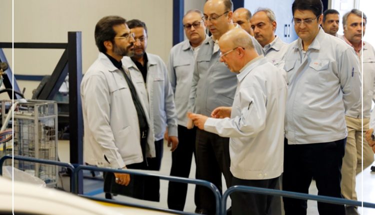 بازدید مدیرعامل گروه سایپا از مرکز تحقیقات