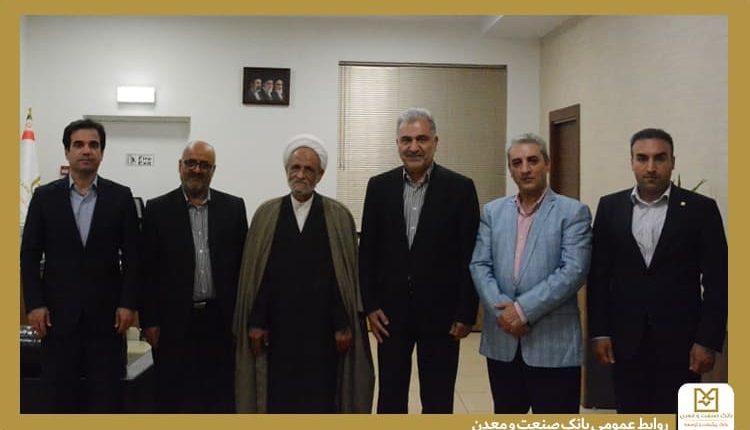 برگزاری ایین تجلیل از آزادگان در بانک صنعت و معدن